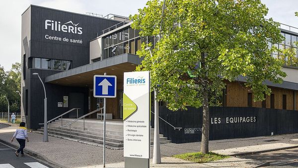 UNE SAGE-FEMME AU CENTRE DE SANTE  FILIERIS